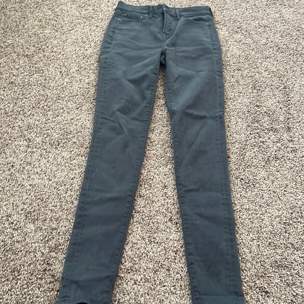 Light wash black/grey American eagle jeans